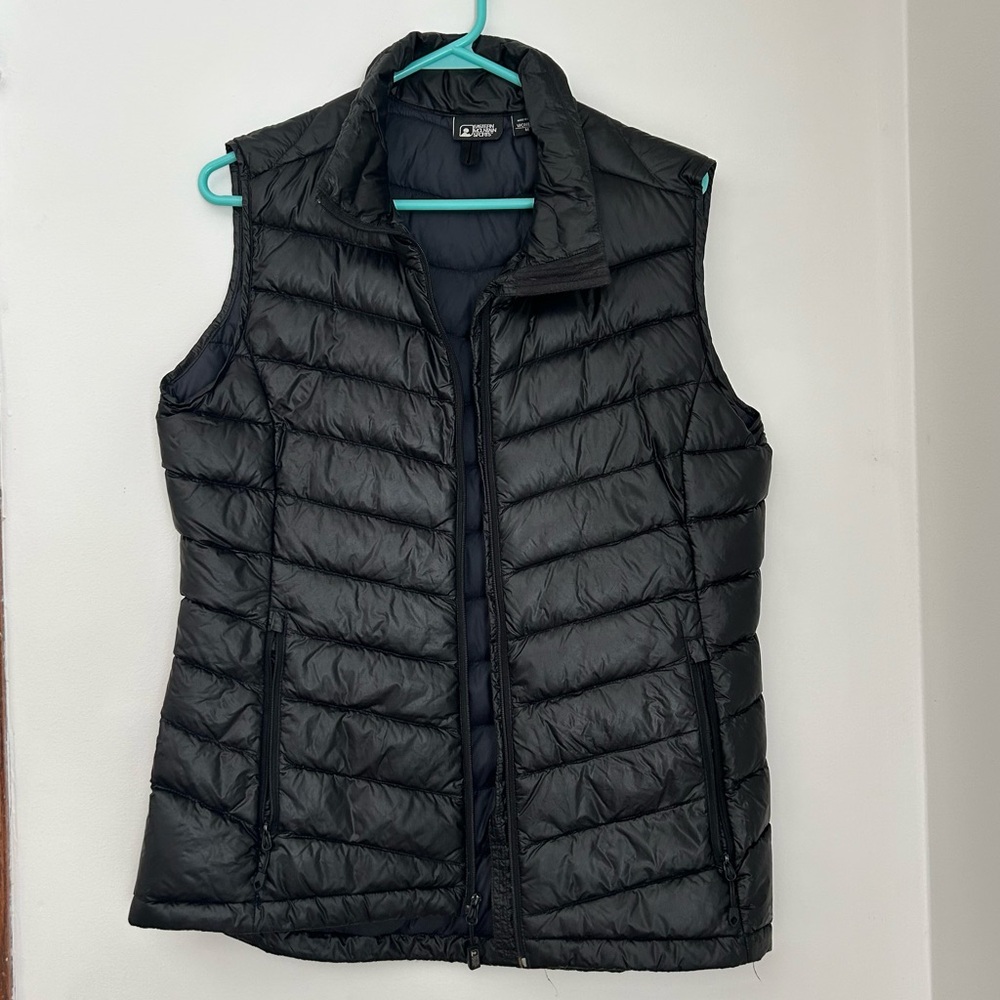 Eastern Mountain Sports Black Puffer Vest